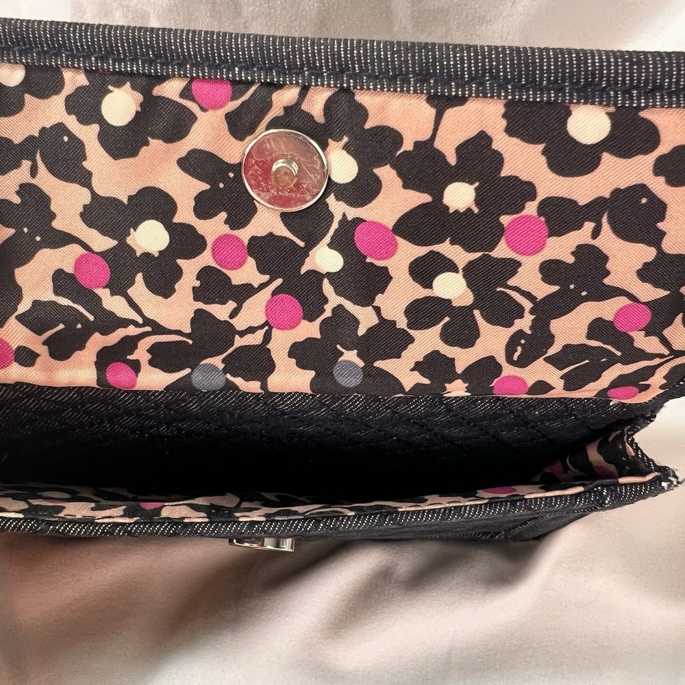 Vera Bradley RFID All In One Crossbody Wallet Womens Small Black Denim Fair - Picture 5 of 16